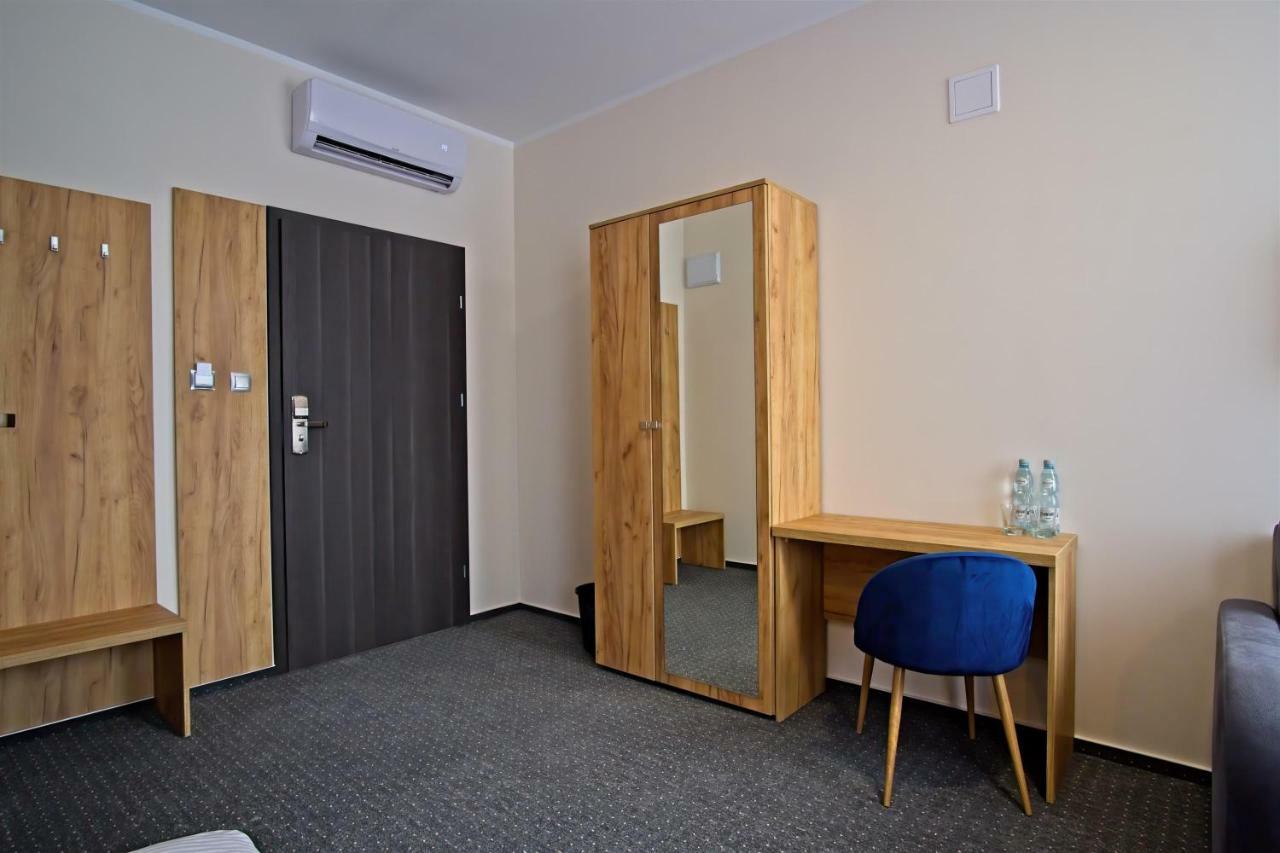 S7 Hotel Kielce Extérieur photo