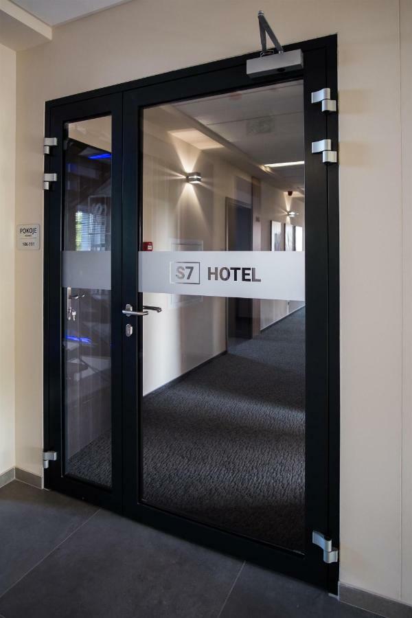 S7 Hotel Kielce Extérieur photo