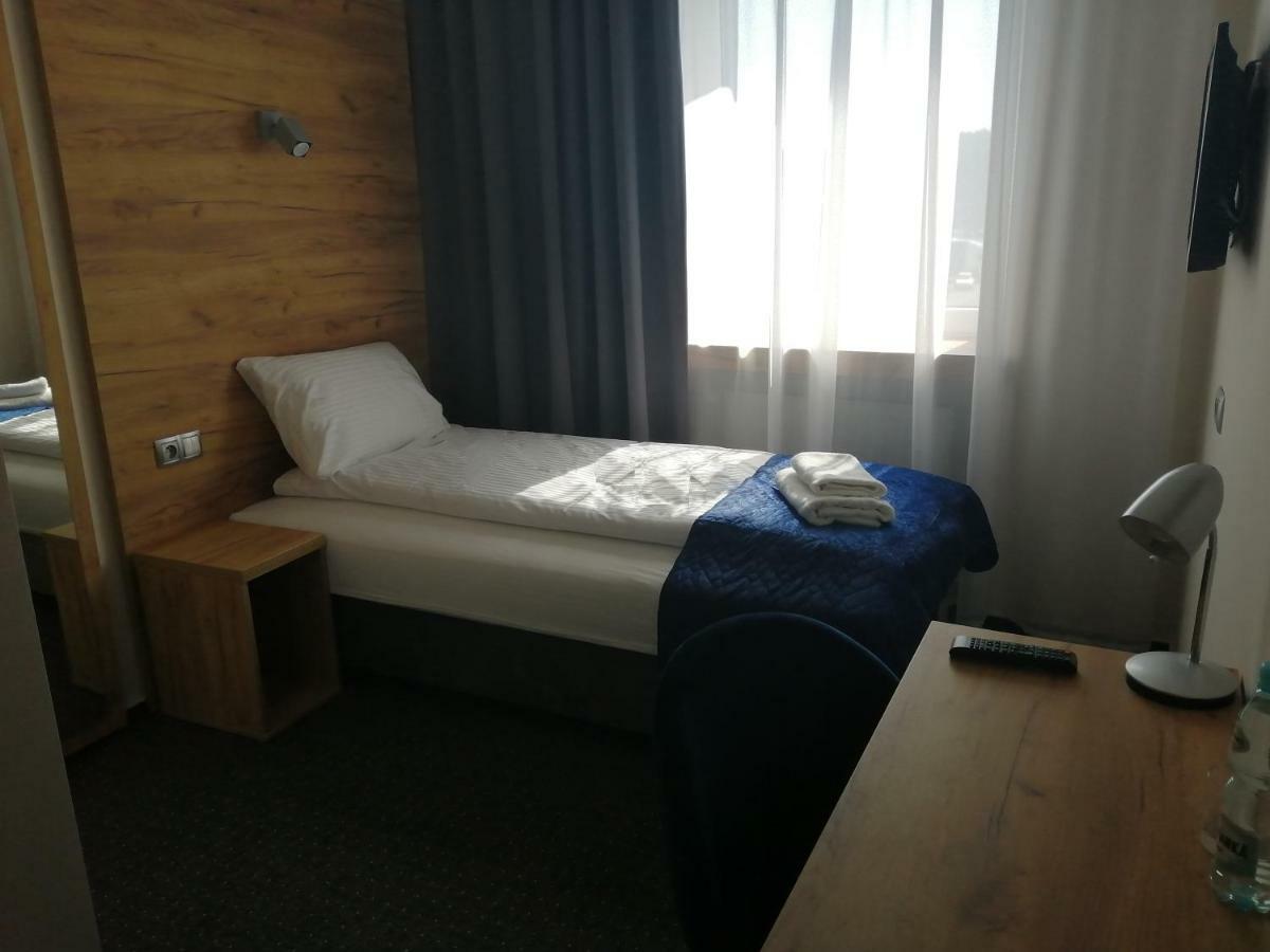 S7 Hotel Kielce Extérieur photo