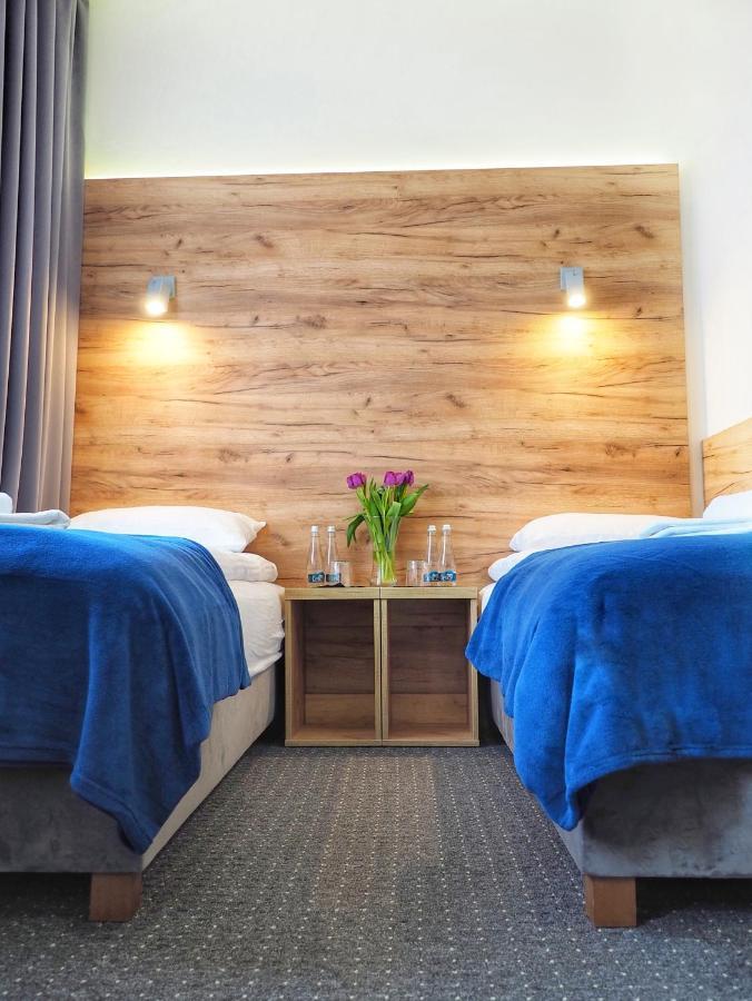 S7 Hotel Kielce Extérieur photo